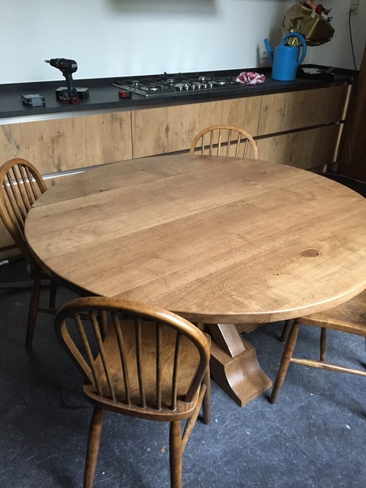 Round Dining Table Wolters Antiques, Second Hand Round Extendable Dining Table And Chairs